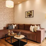 Superior One Luxury Апартаменты *